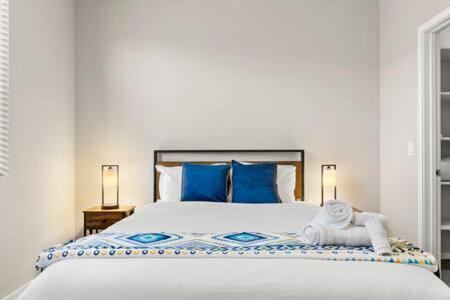 Paradise Cozysuites With Pool And Jacuzzi 11 Феникс Экстерьер фото