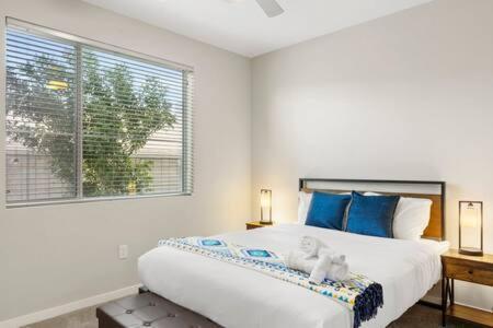 Paradise Cozysuites With Pool And Jacuzzi 11 Феникс Экстерьер фото